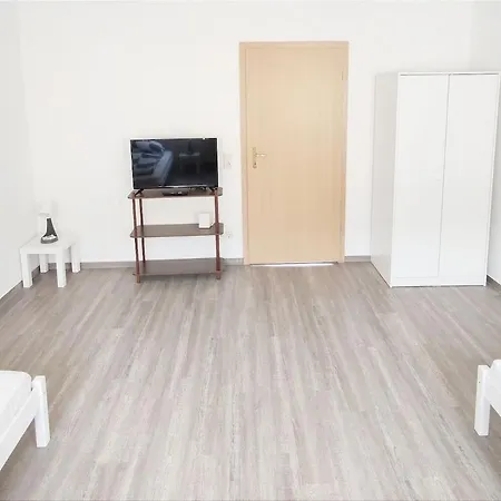 Saubere Mit Balkon Apartament Merseburg