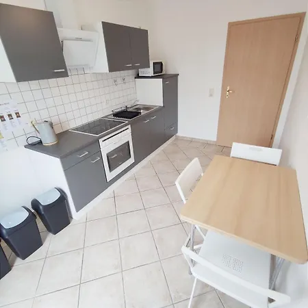 Saubere Mit Balkon Apartament Merseburg