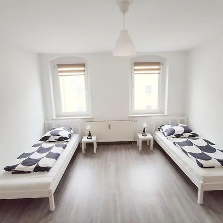 Saubere Mit Balkon Apartament Merseburg